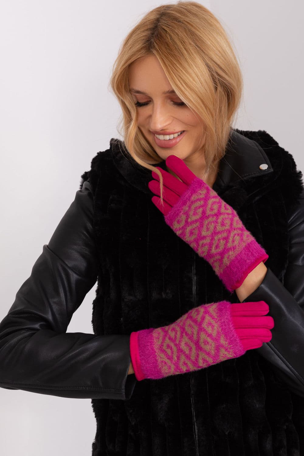 Guanti model 190819 AT