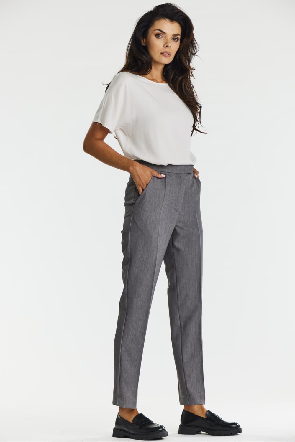 Pantaloni da donna model 200569 awama - Miniatura 2