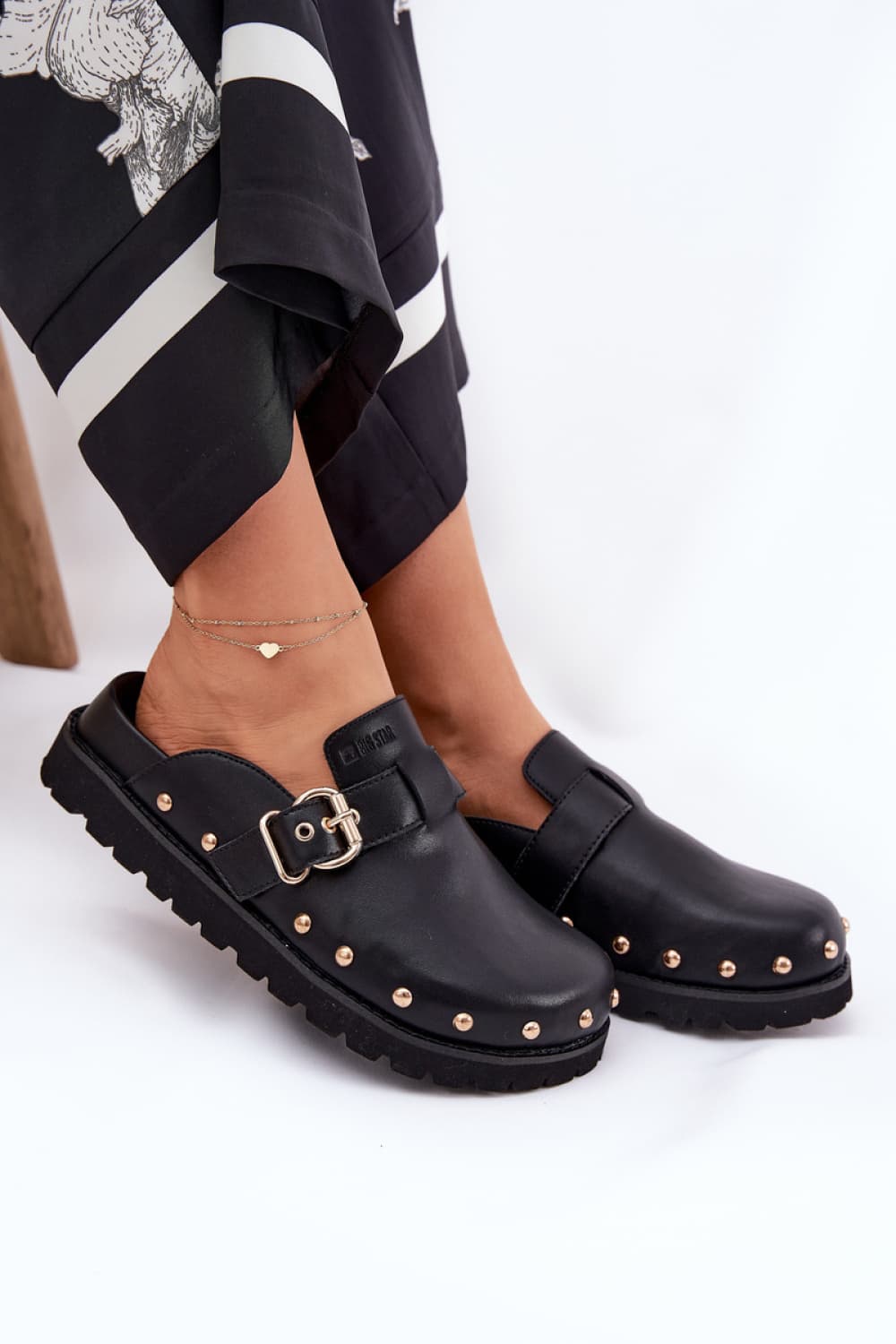 ciabatte model 211678 Step in style
