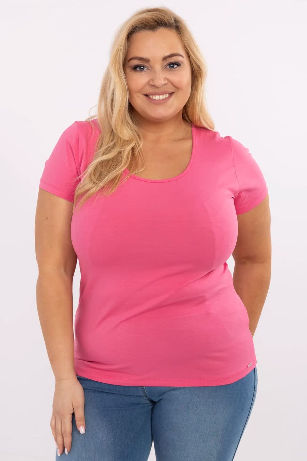 T-shirt model 211768 Relevance