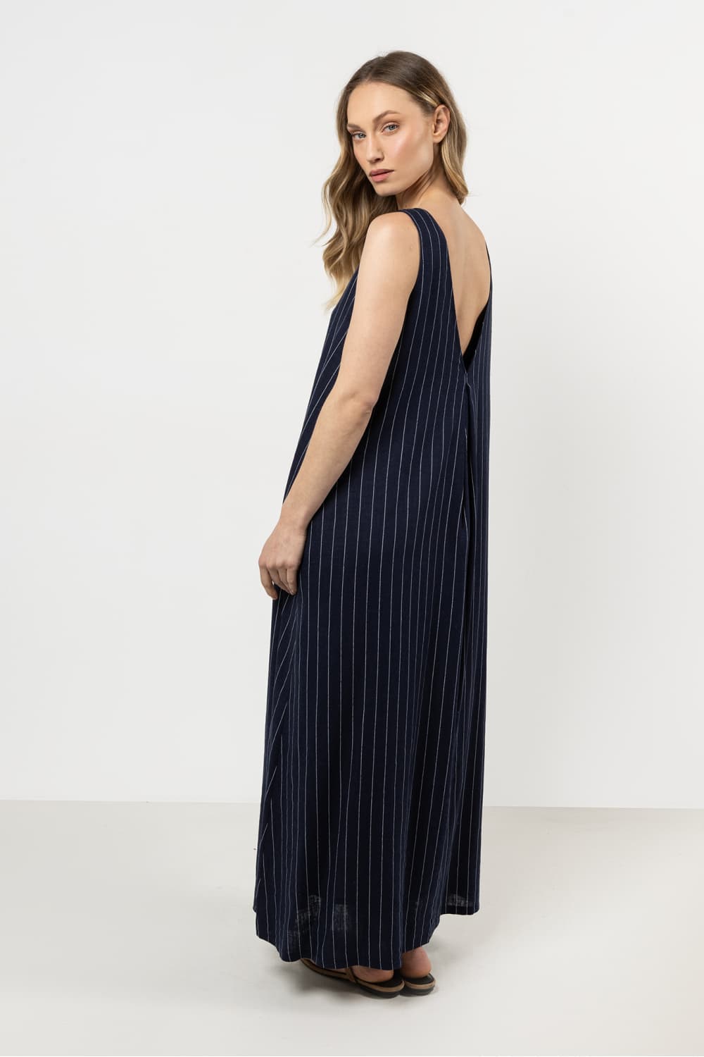 Vestito da giorno model 212181 awama - Miniatura 3