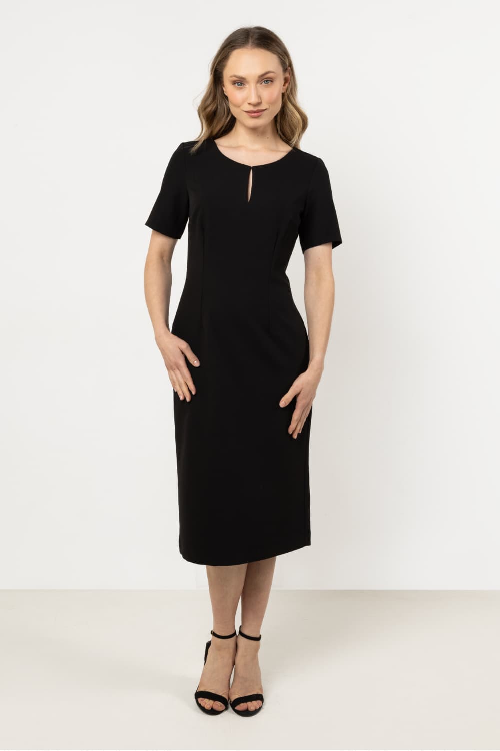 Vestito da giorno model 212249 awama