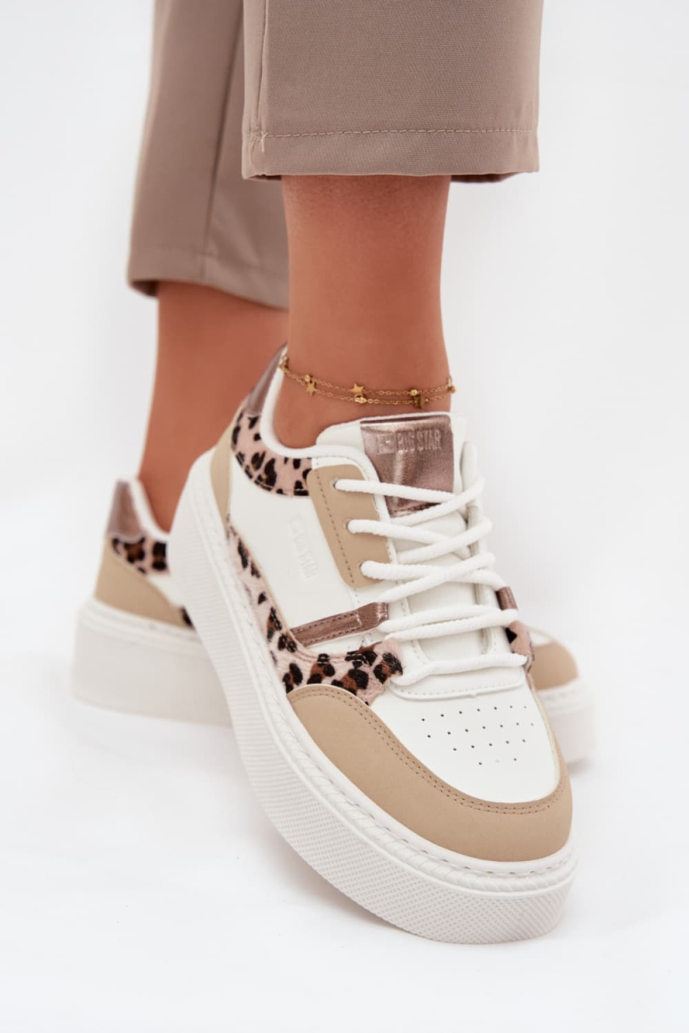 Scarpe sportive con piattaforma model 216469 Step in style