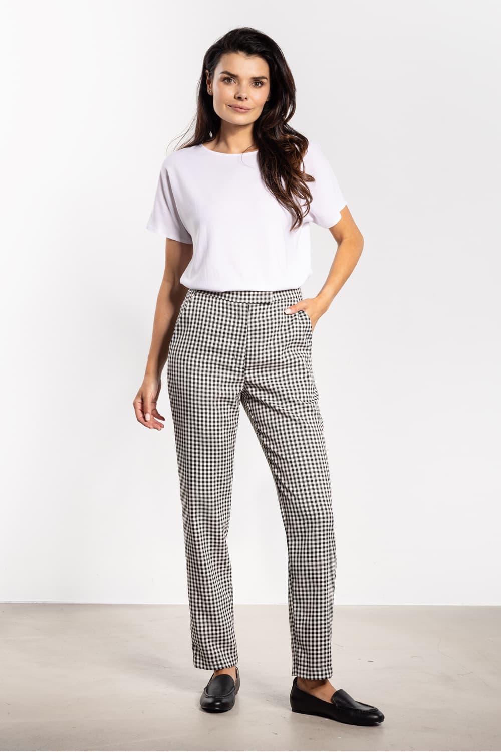 Pantaloni da donna model 218973 awama - Miniatura 4