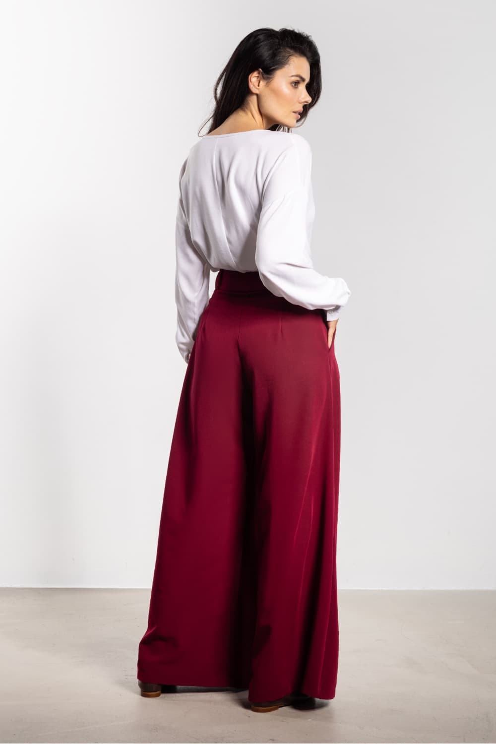 Pantaloni da donna model 218987 awama - Miniatura 3