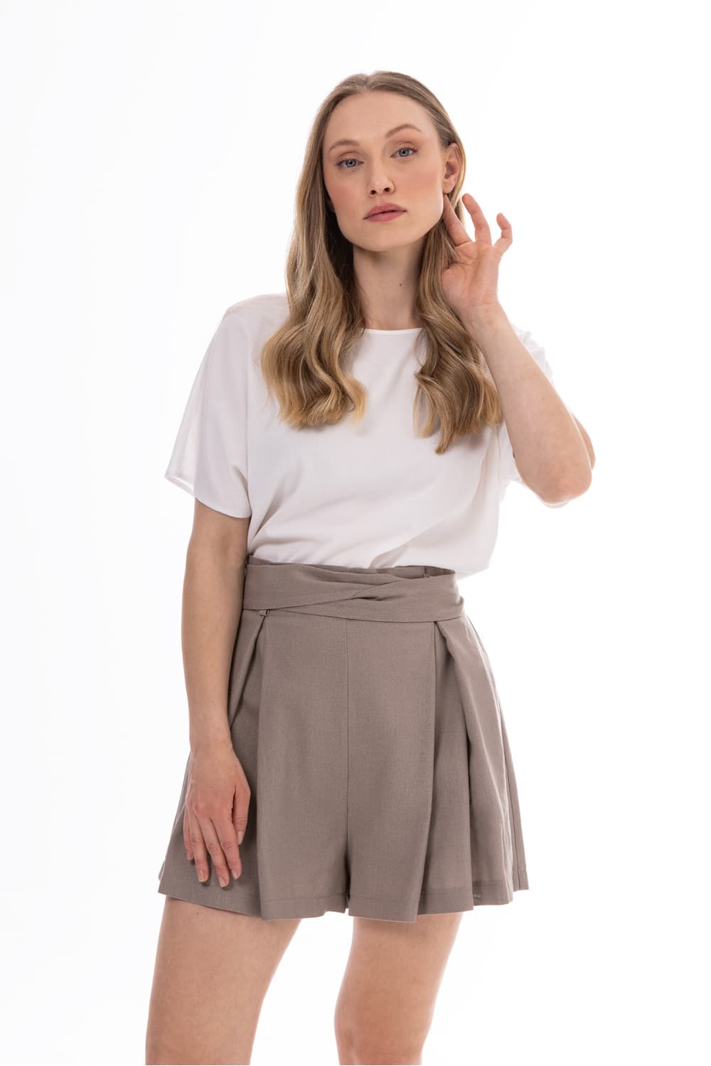 Pantaloncini model 225293 awama
