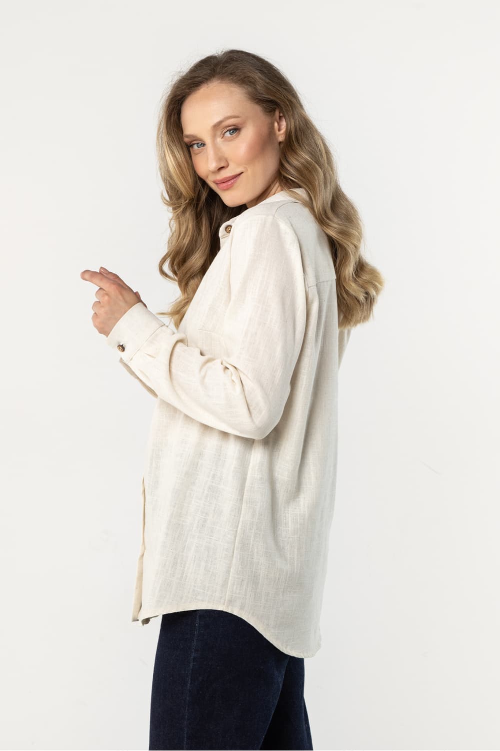 Camicia a manica lunga  model 225317 awama - Miniatura 2