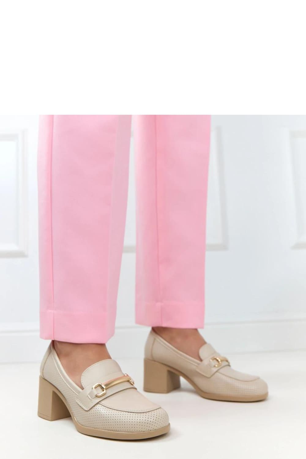 Scarpe con tacco model 226028 Solea