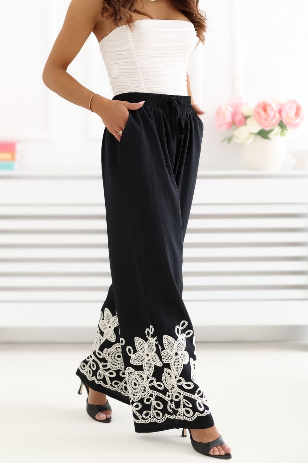 Pantaloni da donna model 227189 Factory Price - Miniatura 4