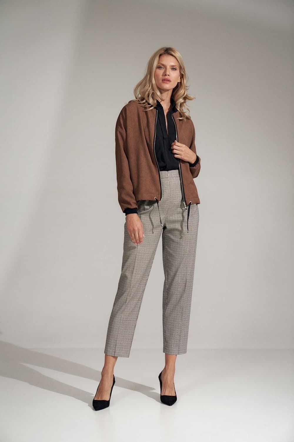 Pantaloni da donna model 150793 Figl - Miniatura 2