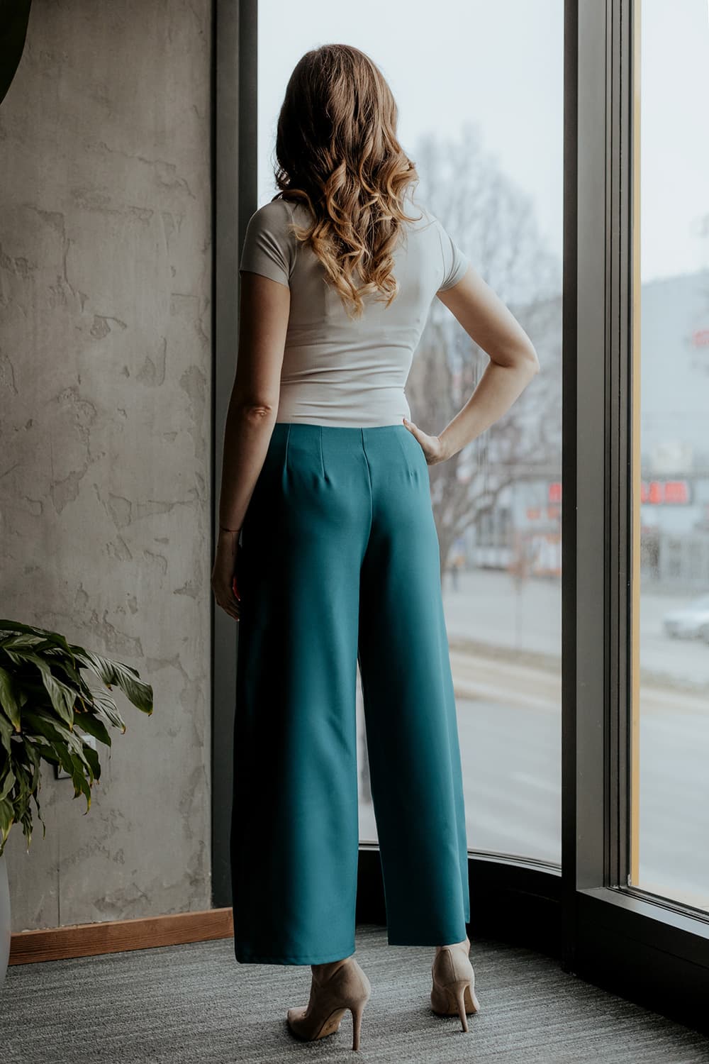 Pantaloni da donna model 176699 Tessita - Miniatura 2