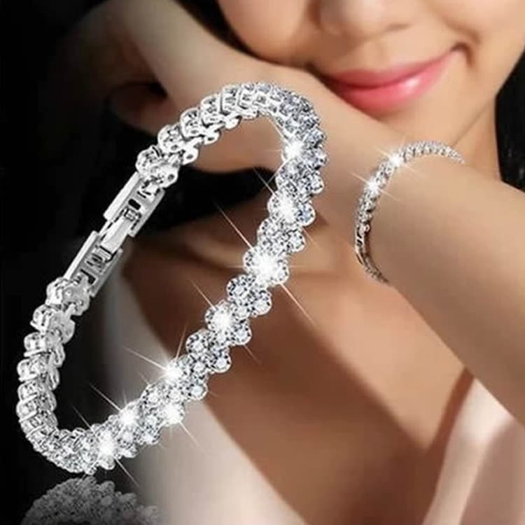 Glamorous Female Crystal Bracelet with Artificial Diamond Inlaid for Wedding, Engagement, Mother`s Day and Birthday Gift, Diameter: 5.25 cm, Perimeter:16.5 cm