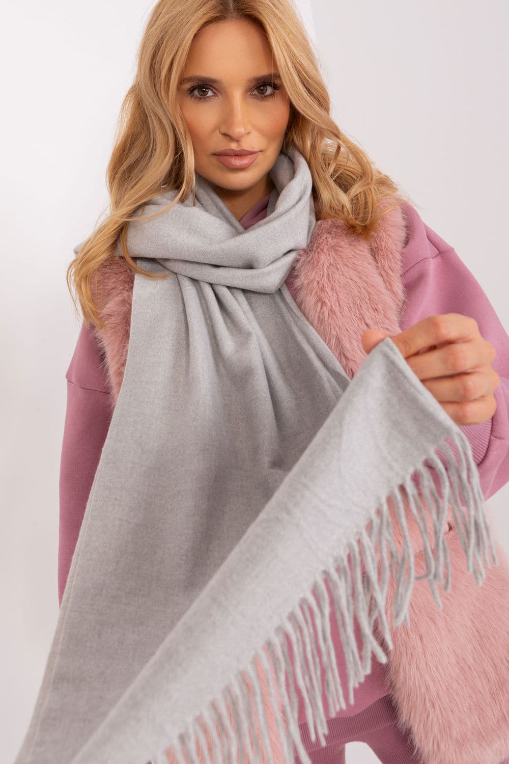 Scialle model 187613 AT