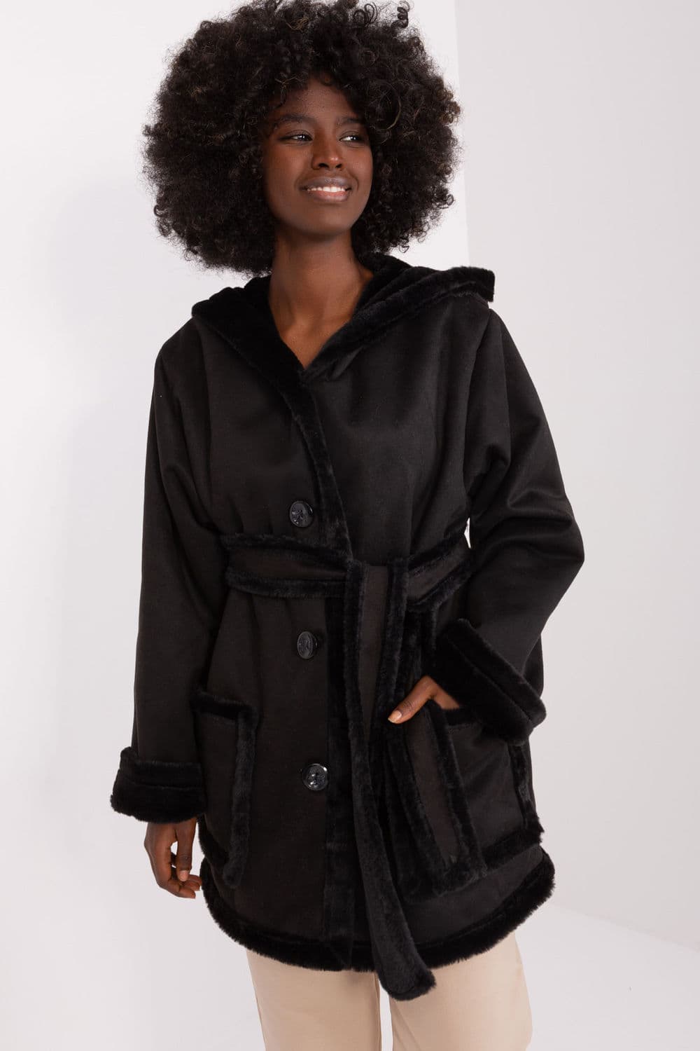 Cappotto model 191136 Lakerta