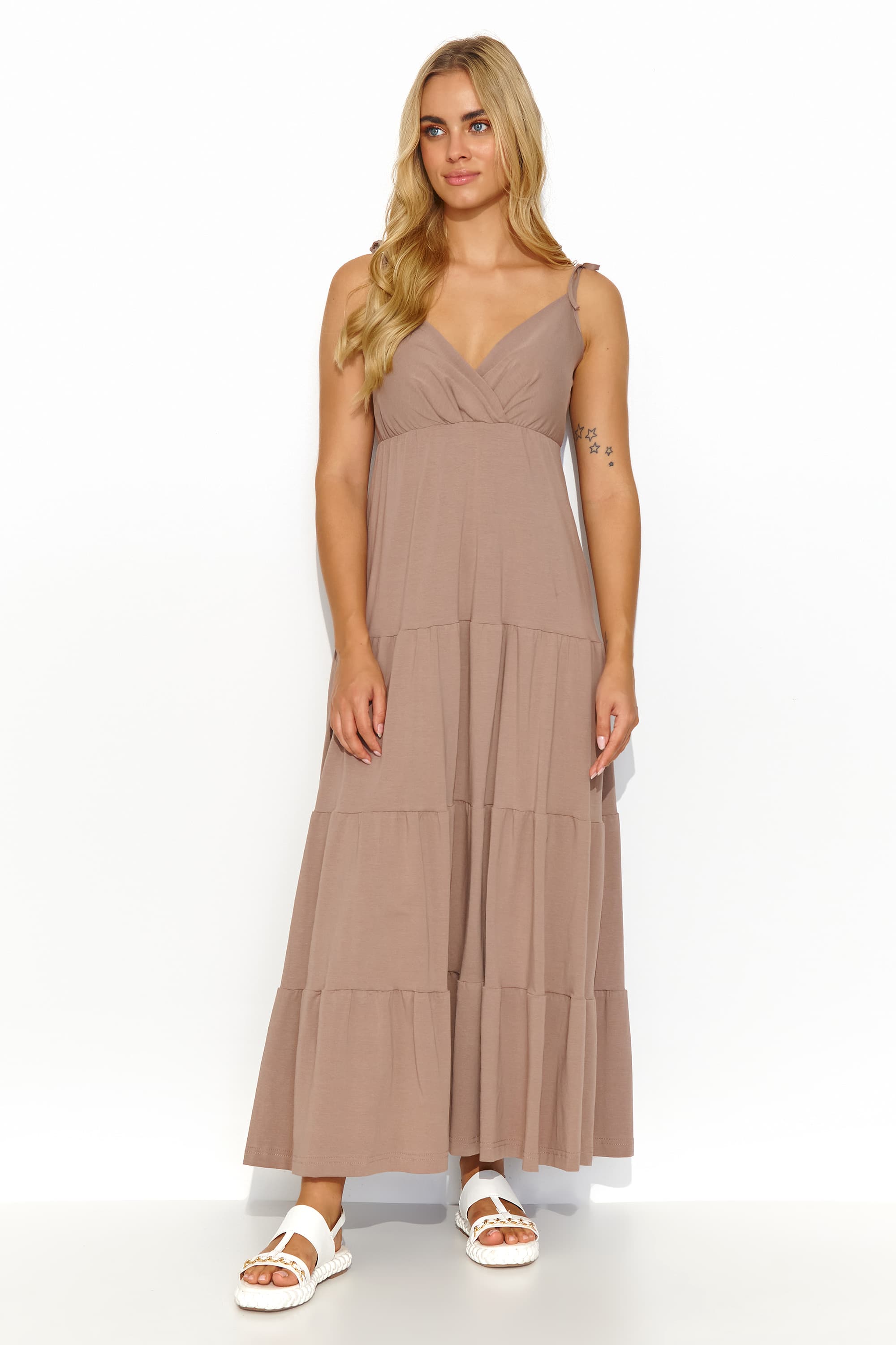Vestito da giorno model 194316 Makadamia
