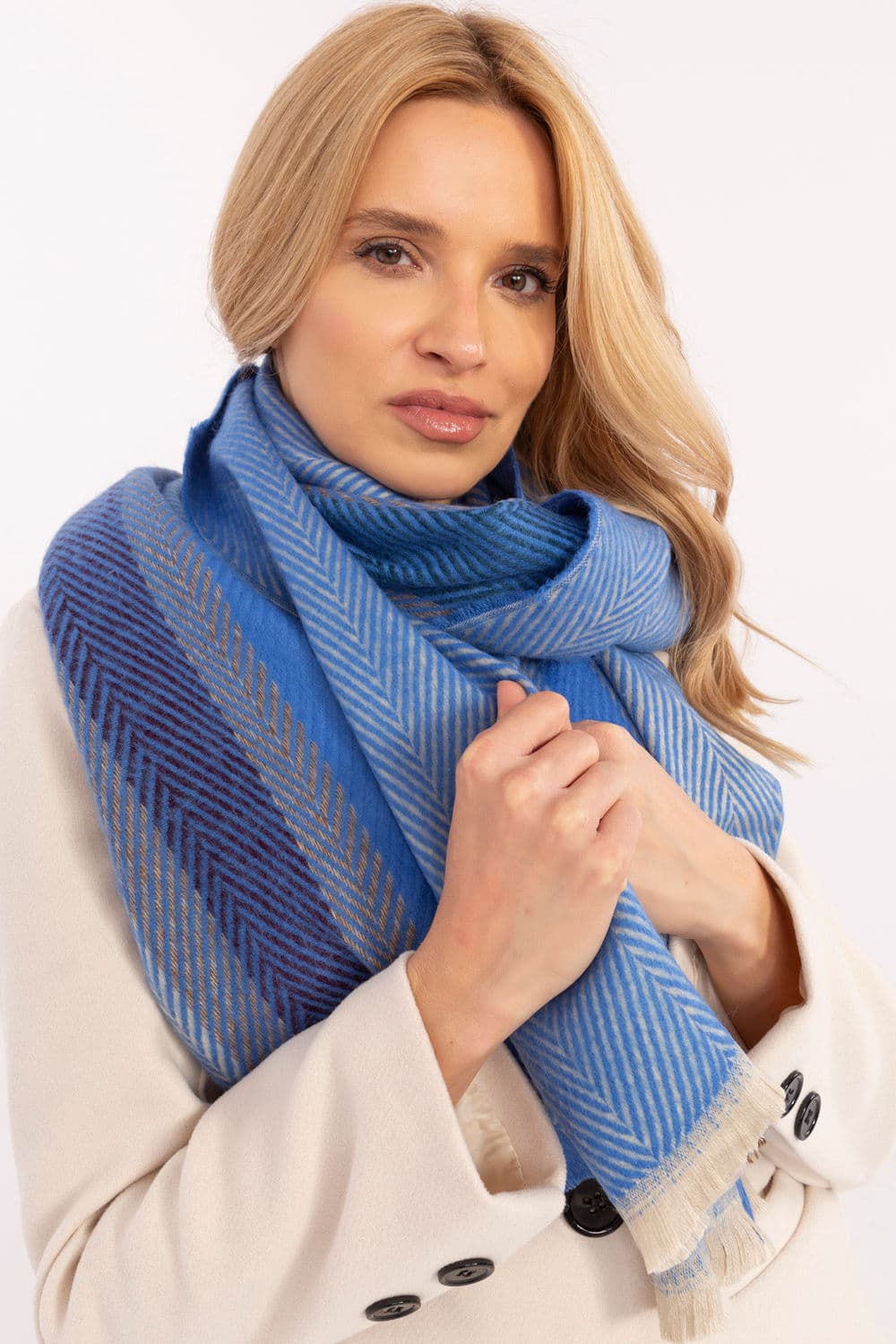 Scialle model 206040 AT