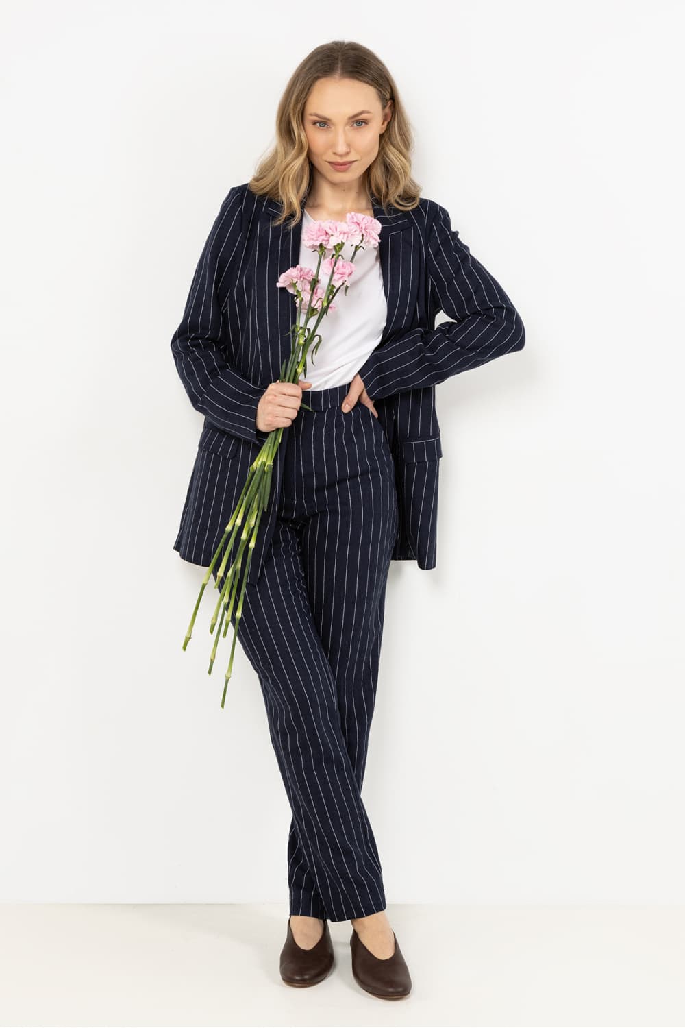 Pantaloni da donna model 212184 awama