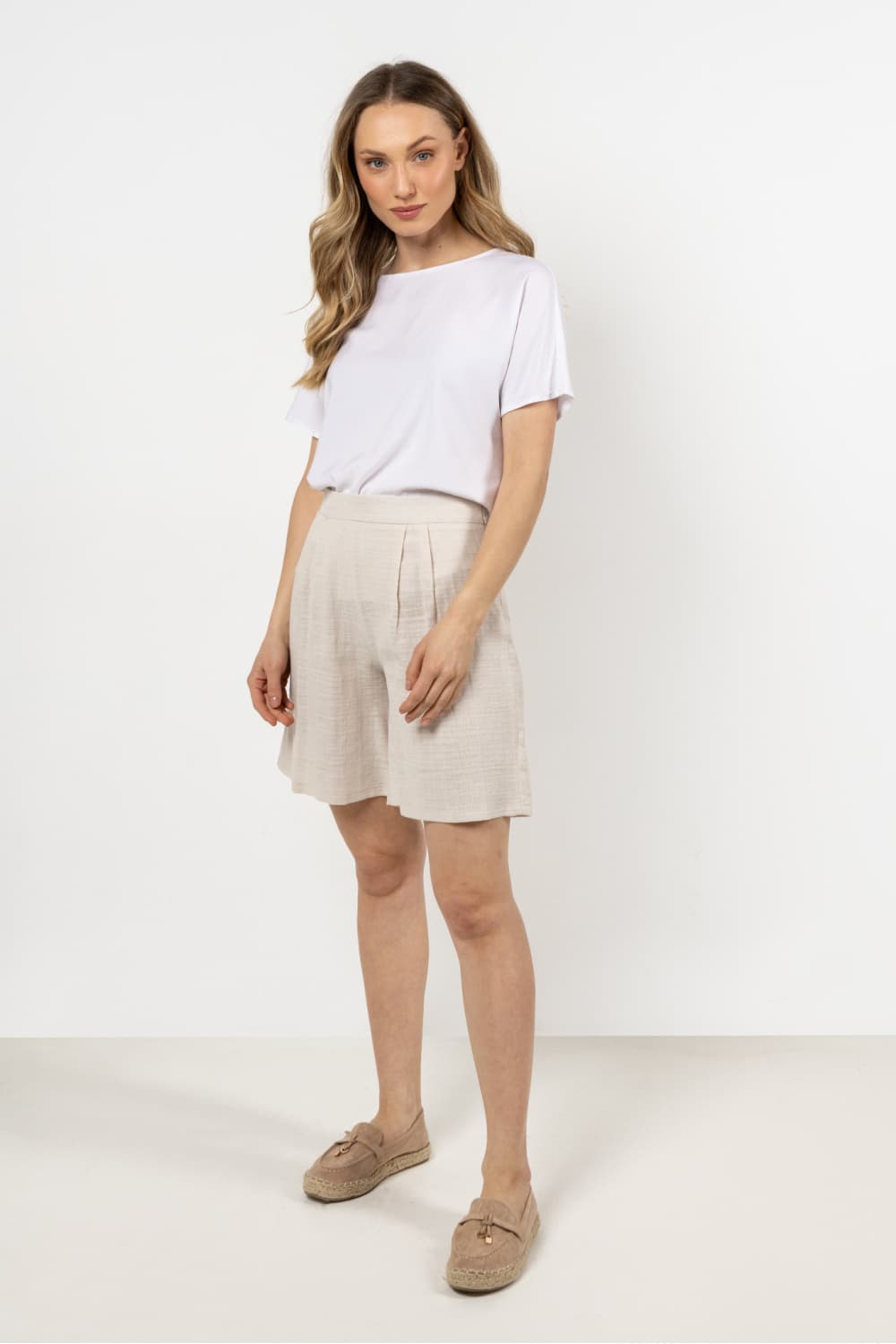 Pantaloncini model 212199 awama