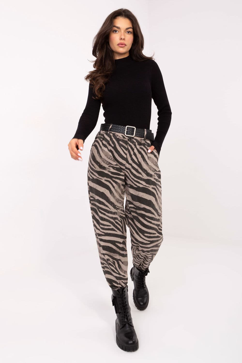 Pantaloni da donna model 218440 Italy Moda