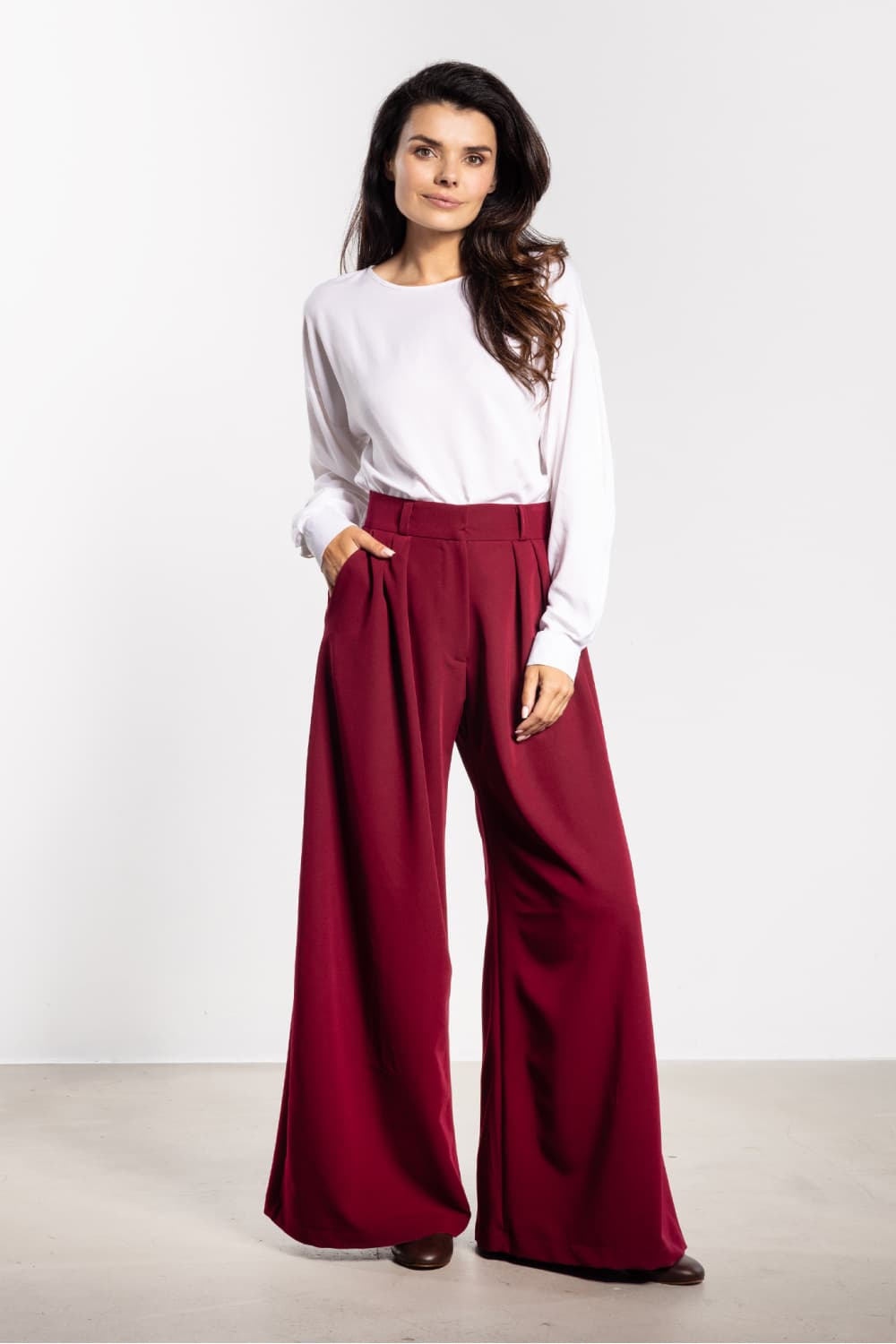 Pantaloni da donna model 218987 awama
