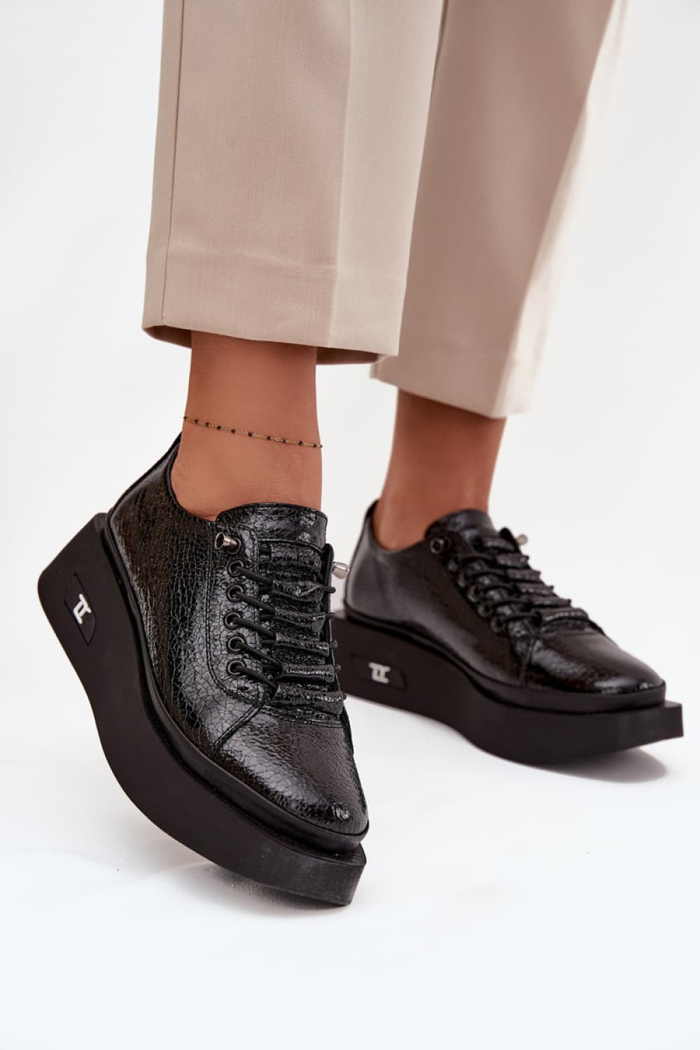 Scarpe con plateau model 219103 Step in style