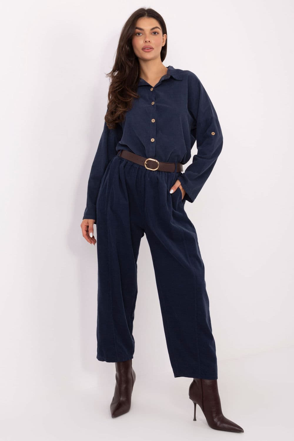 Pantaloni in velluto model 220818 Italy Moda