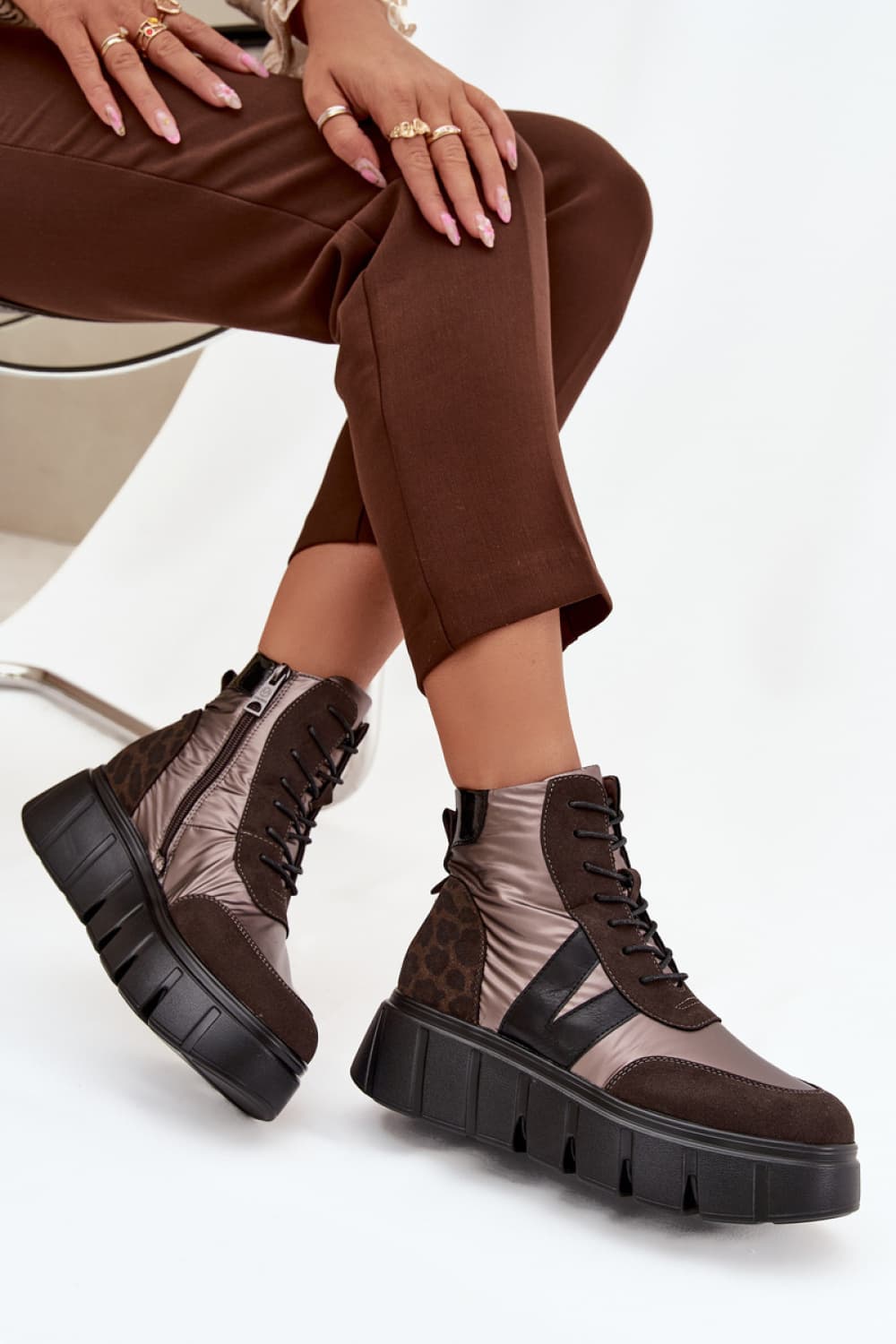 Stivaletti con plateau model 222521 Step in style
