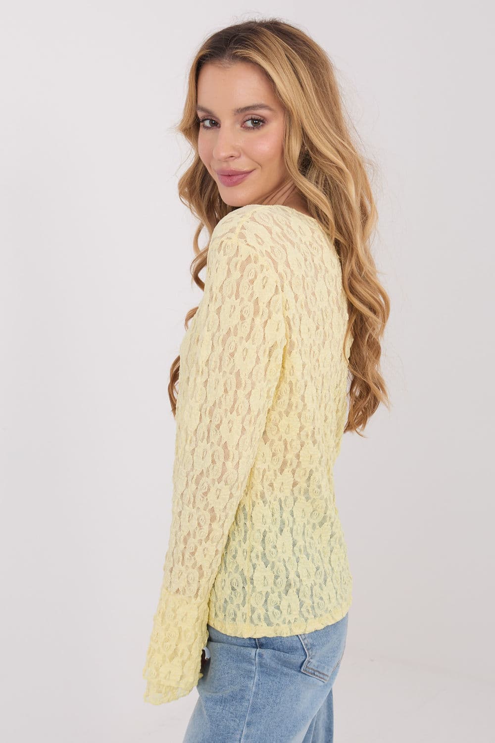 Top in pizzo model 223406 Italy Moda