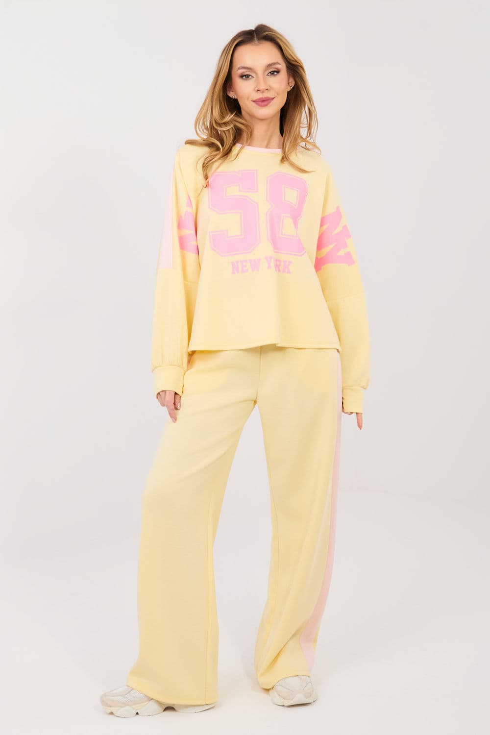 completo model 223955 Rue Paris