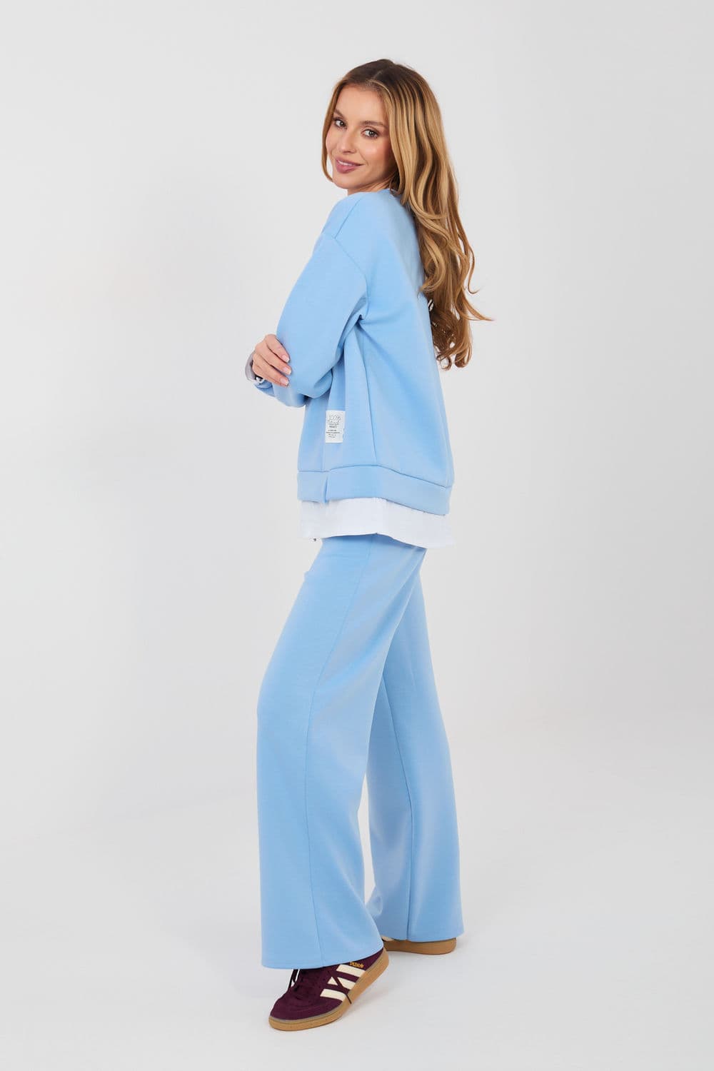 completo model 224666 Rue Paris