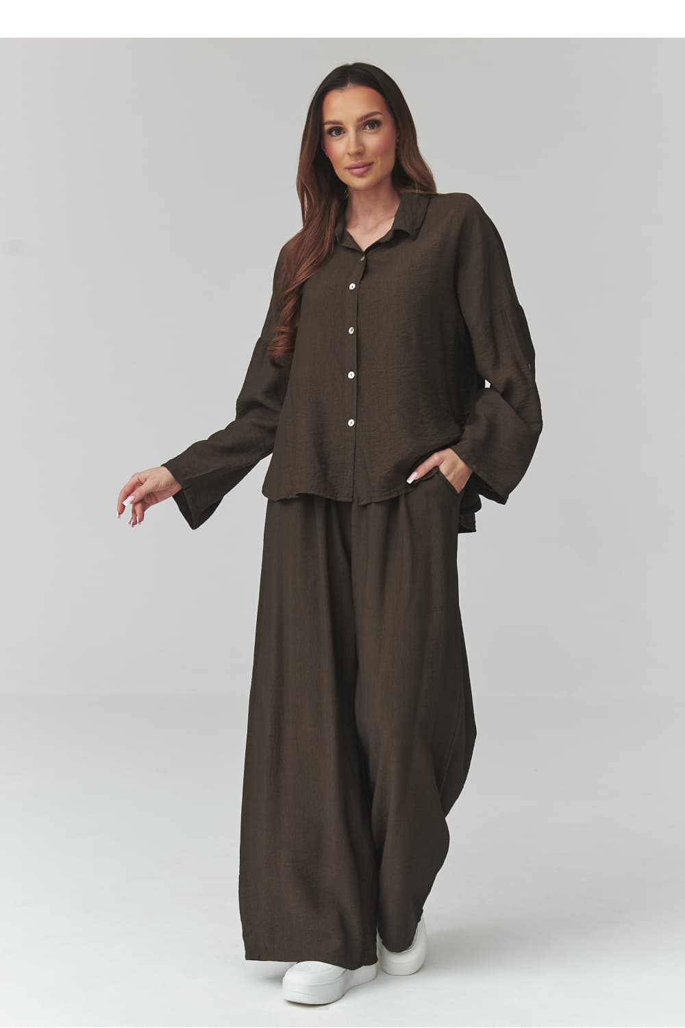 completo model 225688 Makadamia