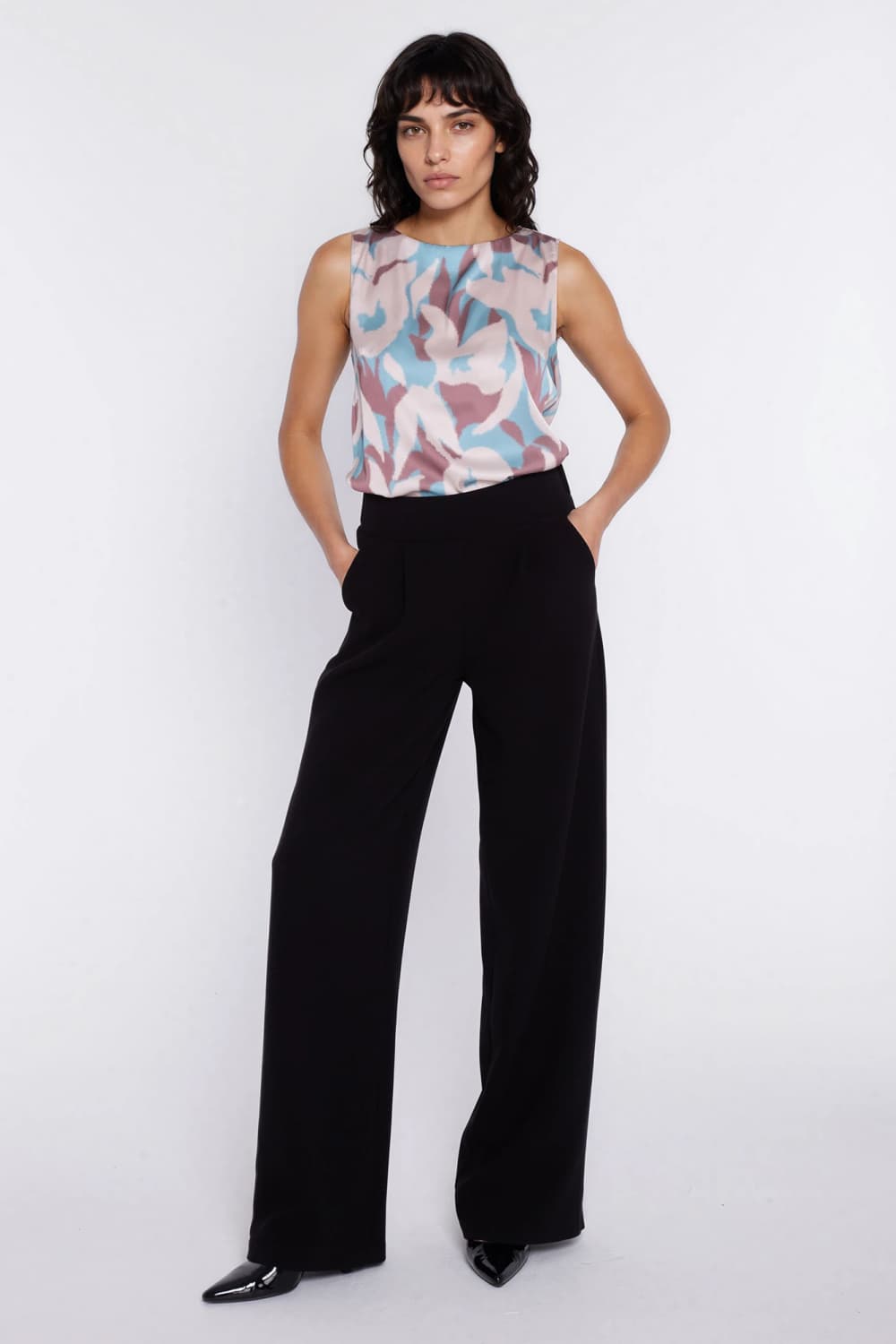 Pantaloni da donna model 225825 Nife