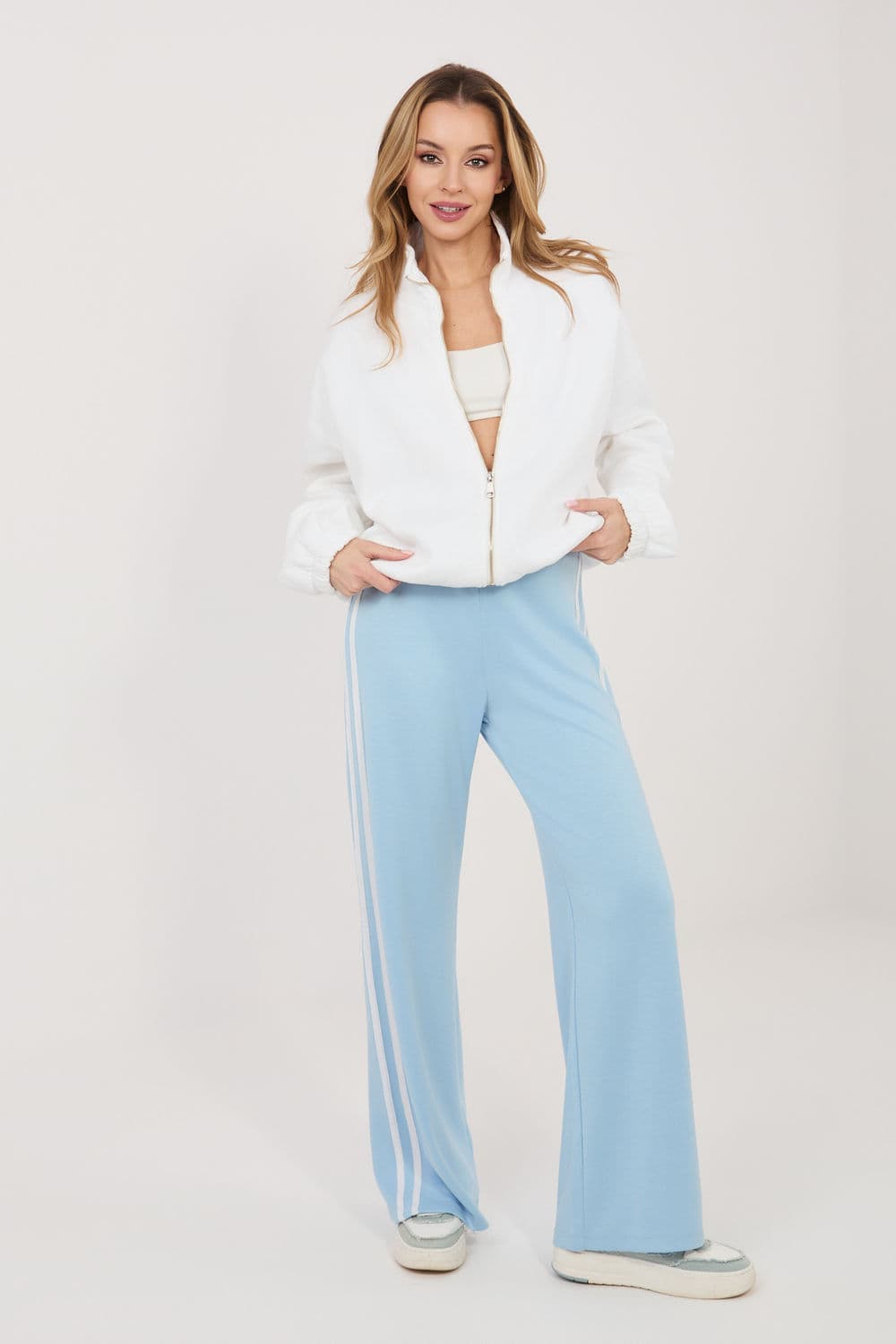 Pantaloni model 226157 Relevance
