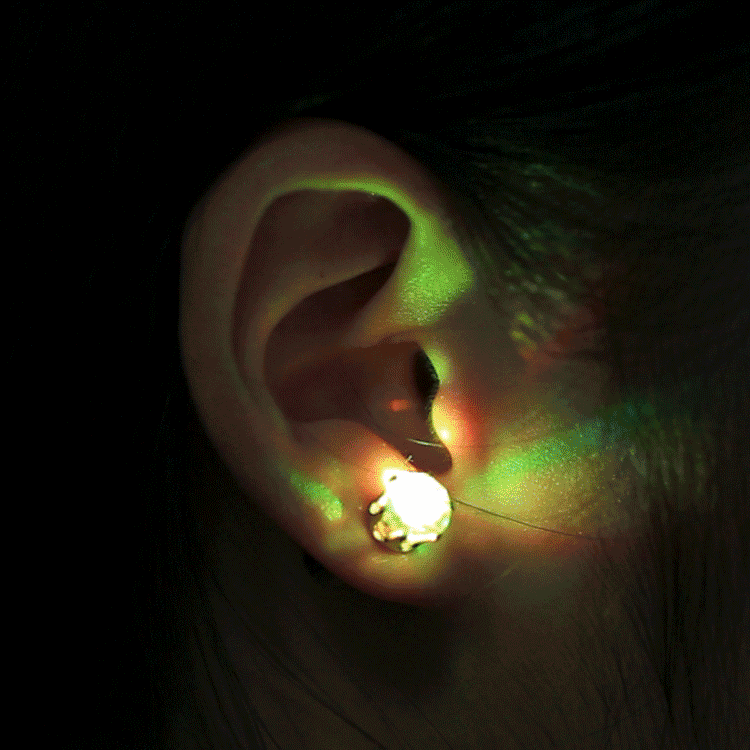 1 Pair Fashion LED Earrings Glowing Light Up Diamond Earring Stud(Colour)