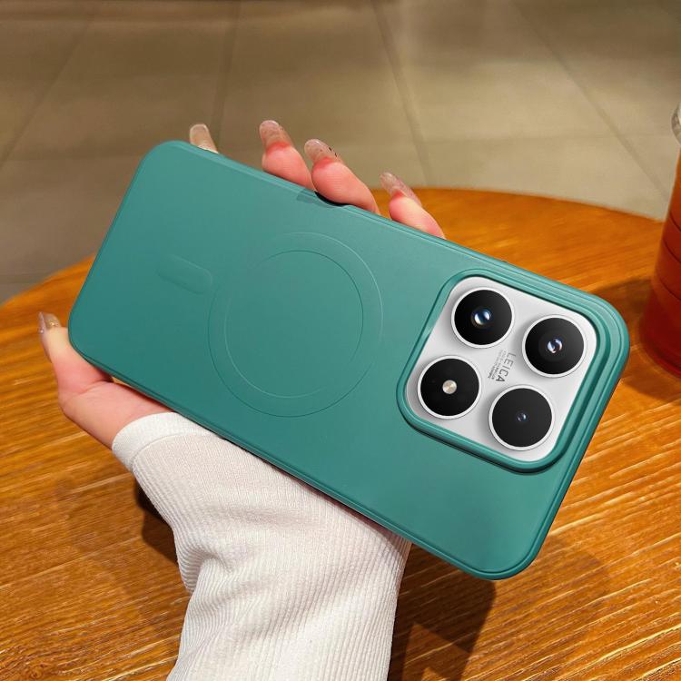 For Xiaomi 17 Solid Color Liquid Silicone MagSafe Magnetic Phone Case(Dark Green)