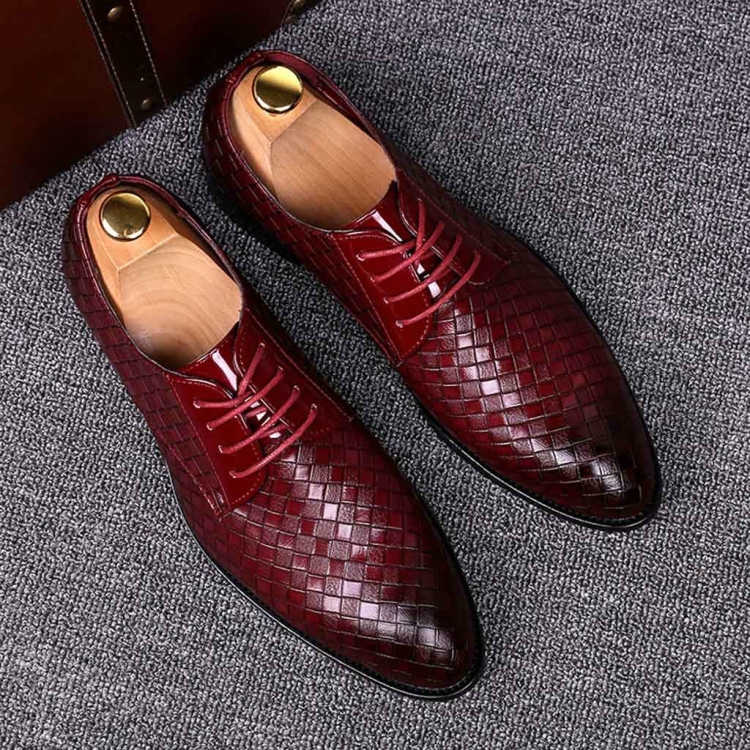 Men Business Dress Shoes Crocodile Leather Shoes Pointed Strips Brock Casual Shoes, Size:46(Red)