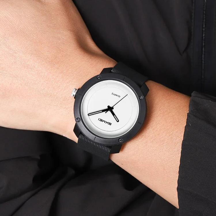 SKMEI 2557 Simple Unisex Couple Watch 50m Life Waterproof Quartz Watch(Black Case White Dial)